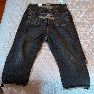 old navy capris , size 0 regular